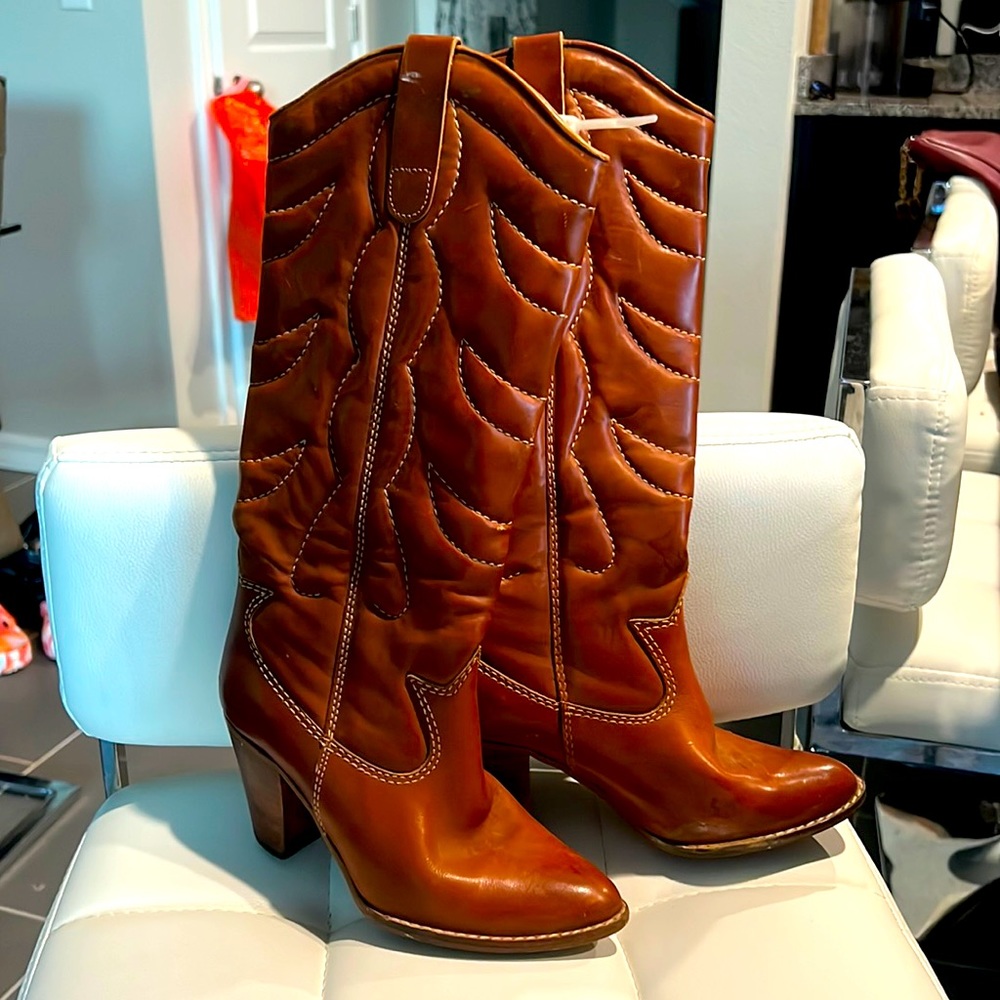 Ladies Cowboy Boots